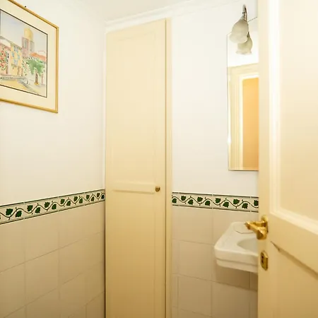 Apartment Beyond The Tiber Trastevere Rom