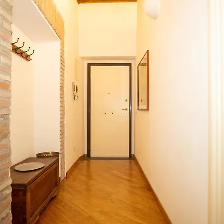 Beyond The Tiber Trastevere Rom